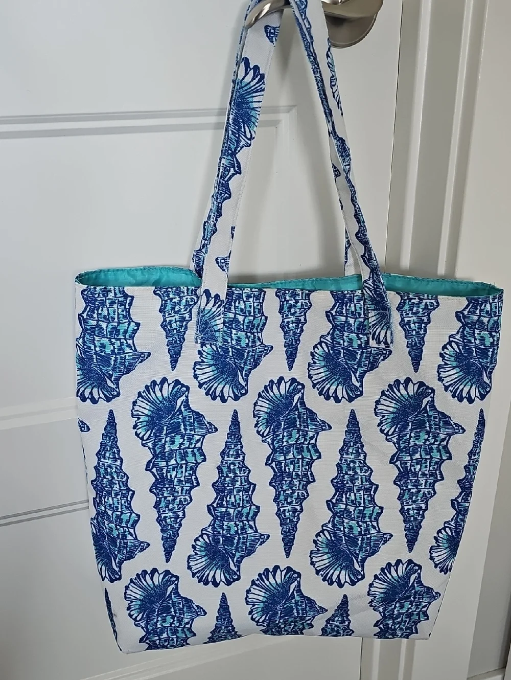 Lilly Pulitzer For Estee Lauder Seashell Tote